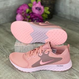 nike legend react pink